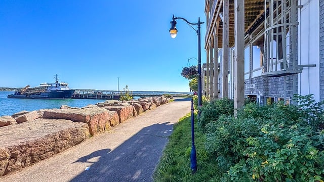 walkway, pathway