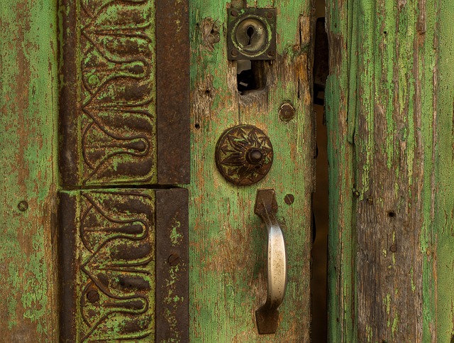 door-640x480-59927460.jpeg