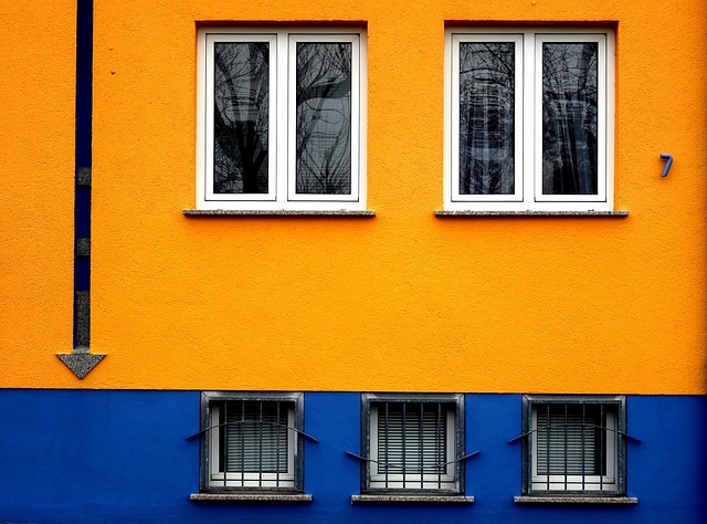 house-window-window-house-640x480-16806027.jpeg