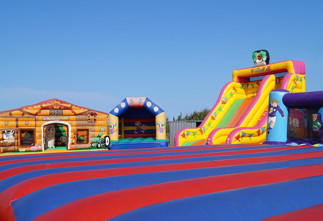inflatable-water-slides-640x480-69769654.jpeg