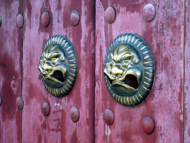 metal door, metal gate