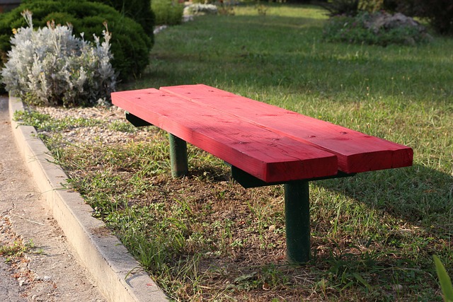 outdoor seating, outdoor seat
