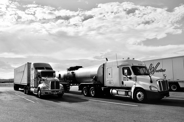 truck, trucking, large truck