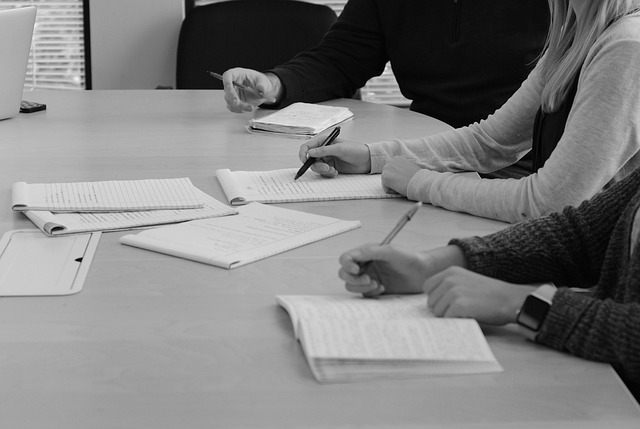 businessman, business meeting, company, lawyer, courtroom, family meeting