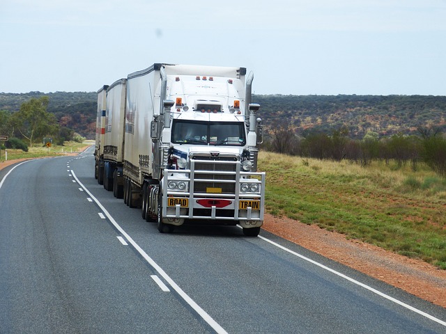 Mastering Heavy-Duty Truck Insurance: A Guide for Operators with Tailored Coverage Strategies