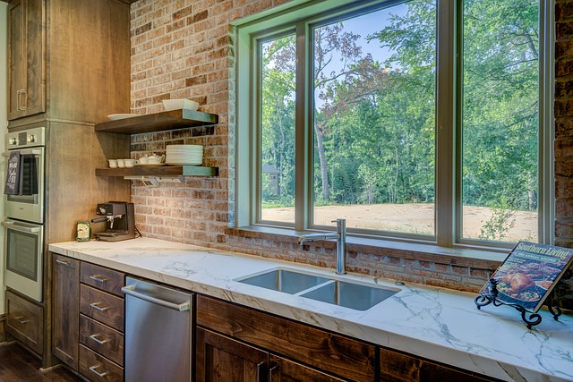 Mid-Century Modern Kitchen Makeover: Clean Lines, Minimalist Charm