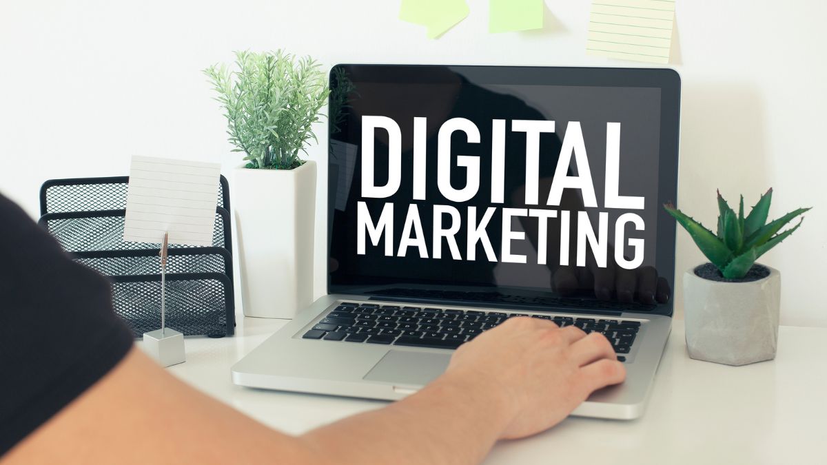 Retargeting Strategies Boost SaaS Conversions, Curb Churn with Digital Marketing Power