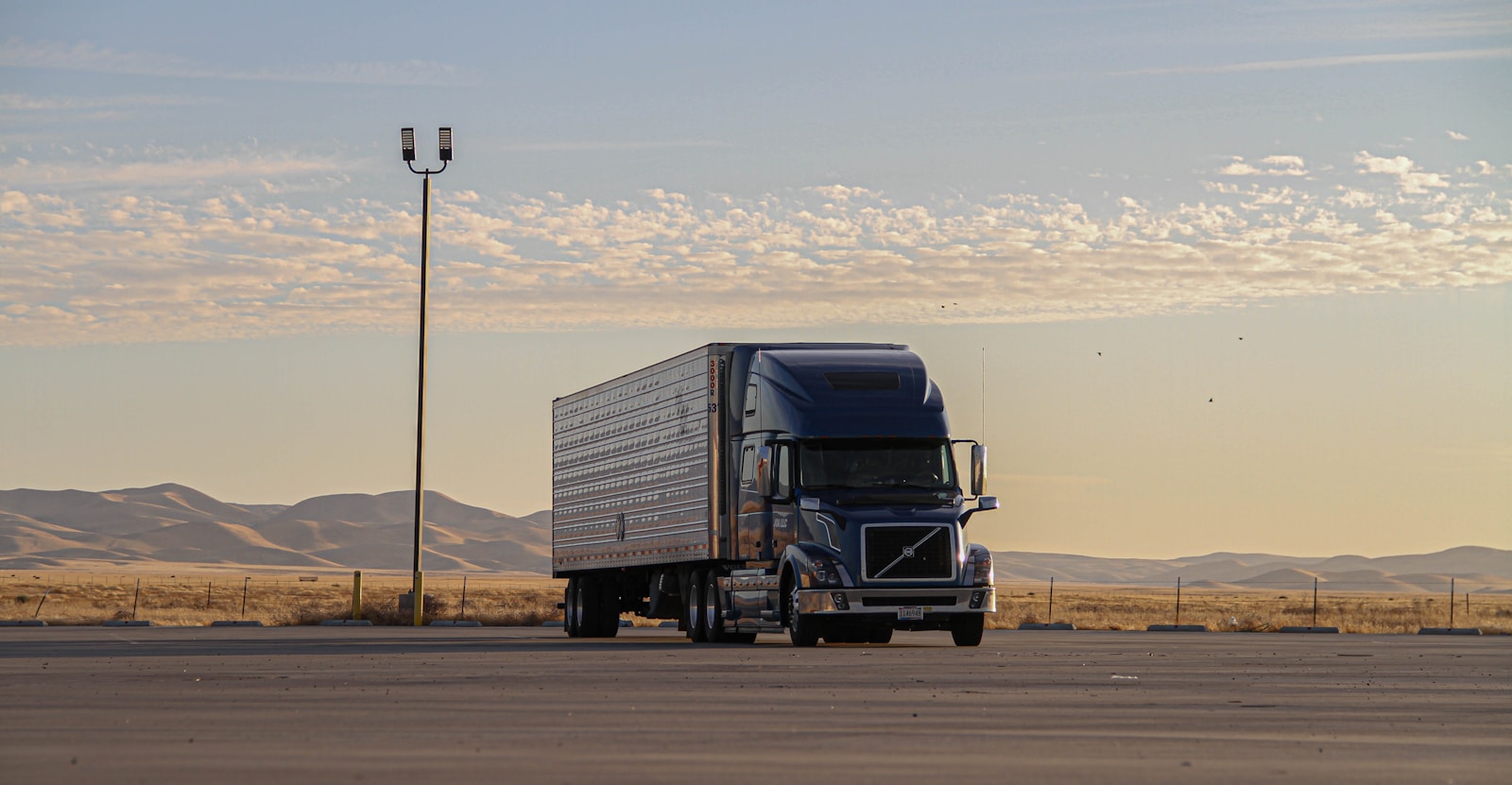 Maximizing Heavy-Duty Truck Insurance Rates and Coverage Strategies