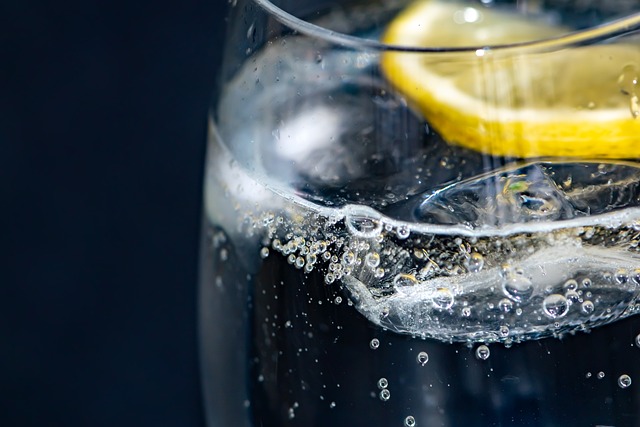 Cold Plunges for Wrinkle Reduction: Unlocking Youthful Skin