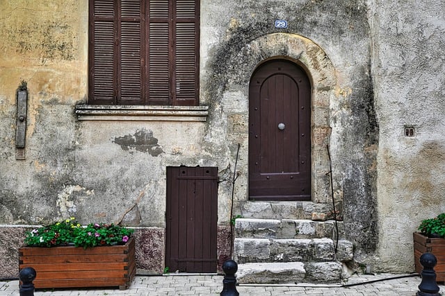 Maintain & Clean Sliding Patio Doors: Expert Tips for Longevity & Energy Efficiency