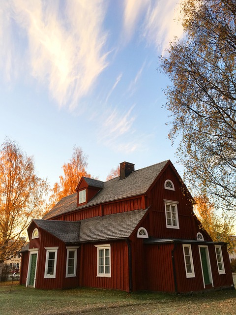 Seamless Solar Roof Integration: Prevent Leaks, Boost Efficiency