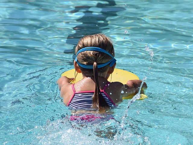pool deck, pool surround, pool, swimming pool