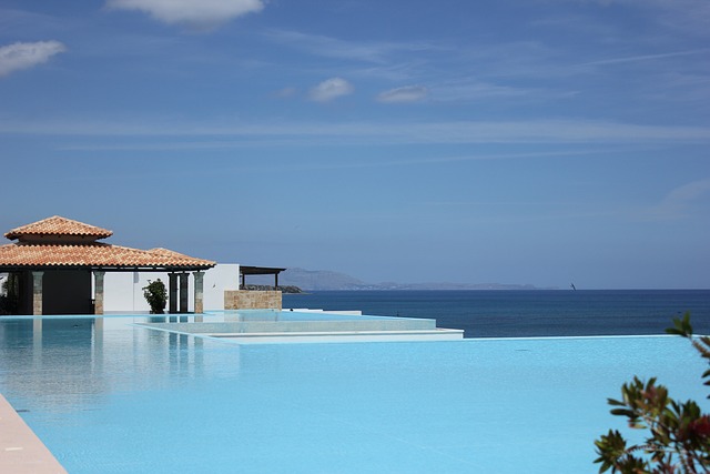 pool deck, pool surround, pool, swimming pool