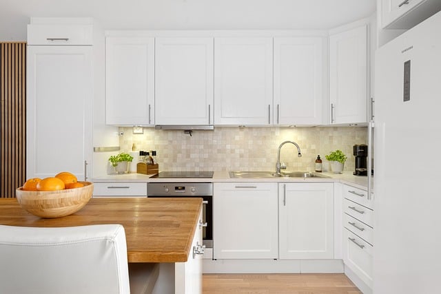 Elevate Your Kitchen: Bold Design Elements for Entertaining-Friendly Spaces