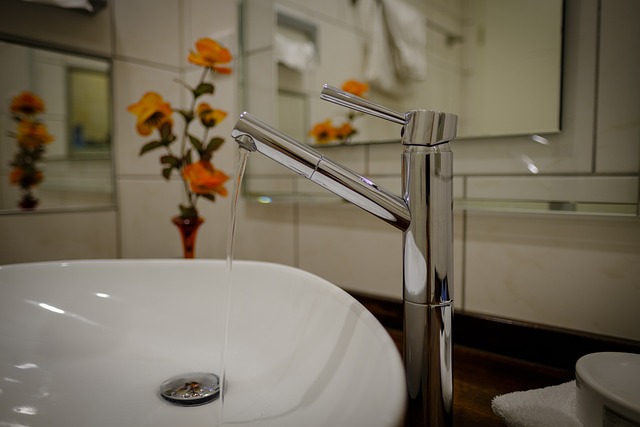 Modernize Your Bath: Expert Insights on Trending Geometric & Textured Tile Designs