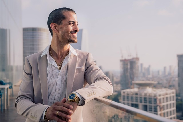 businessman-business-640x480-47546524.jpeg