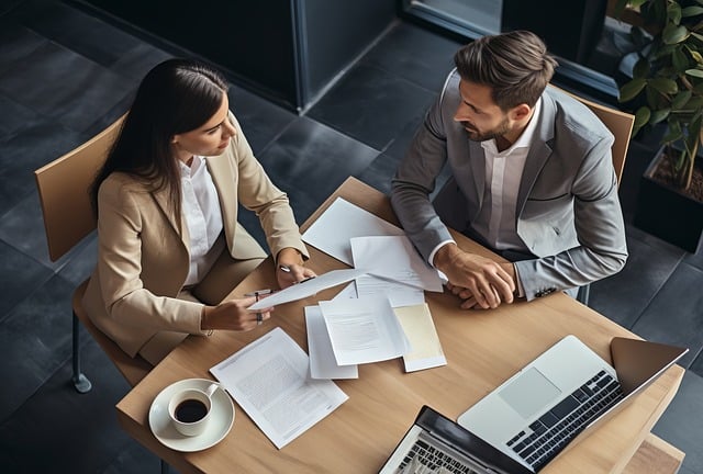 businessman, business meeting, company, lawyer, courtroom