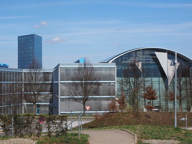 company-640x480-47770773.jpeg