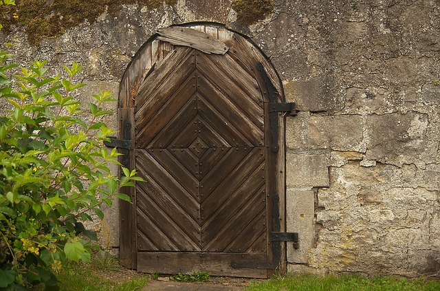 door-640x480-40974985.jpeg