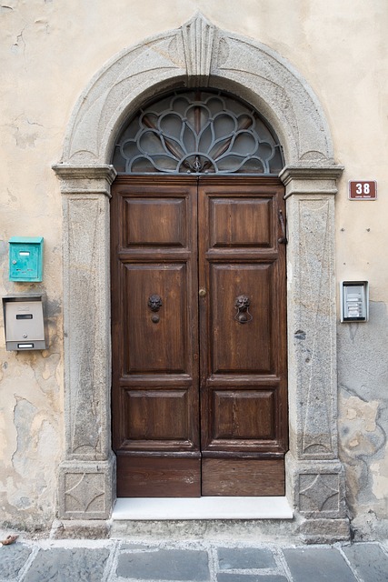 door-640x480-44735949.jpeg