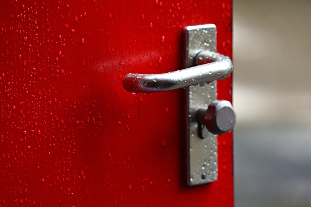 Revolutionize Door Sealing: High-Performance Silicone for Airtight Insulation