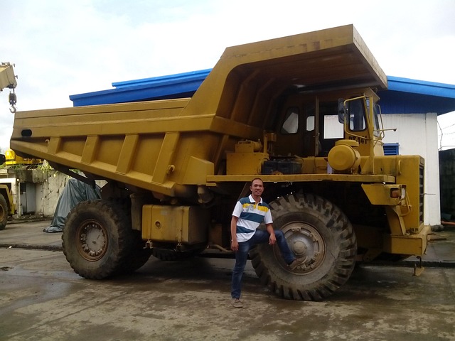 dump-truck-640x480-98071040.jpeg