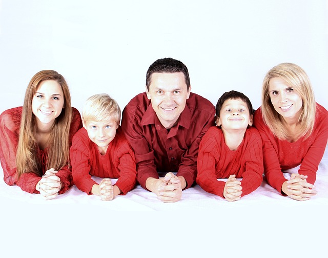 family-640x480-74602384.jpeg