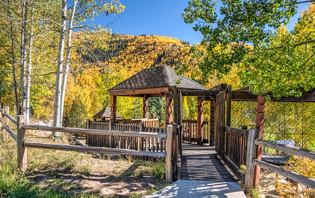 gazebo-640x480-83632812.jpeg
