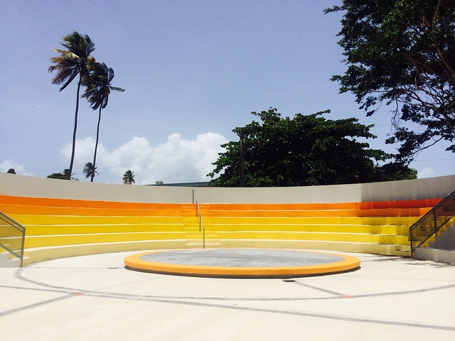 outdoor seating, outdoor seat