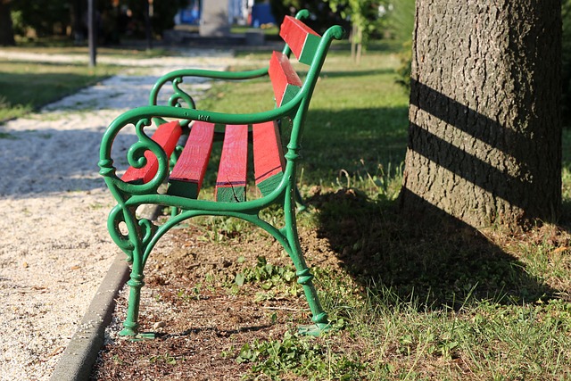 outdoor seating, outdoor seat