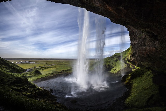 pond-outdoor-pond-outdoor-waterfall-640x480-61863076.jpeg