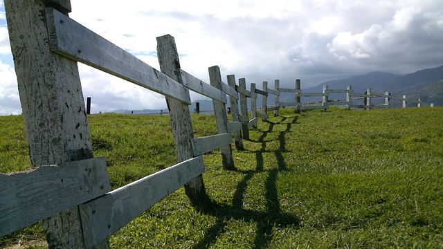 railing-640x480-33615342.jpeg