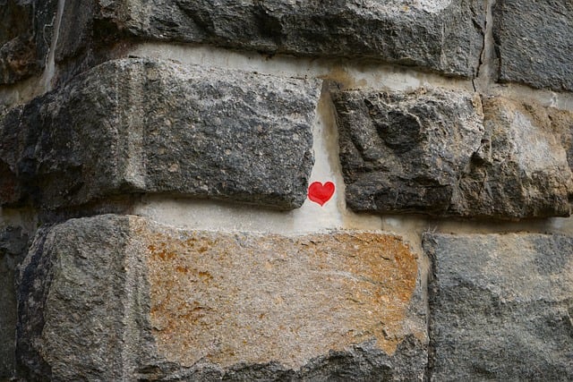 retaining-wall-640x480-46984298.jpeg