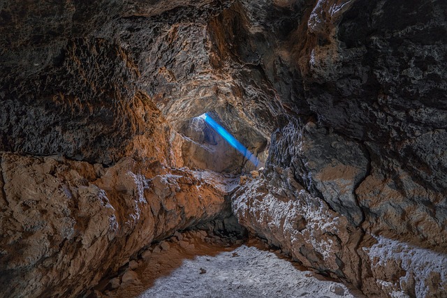 underground-construction-640x480-93705992.jpeg