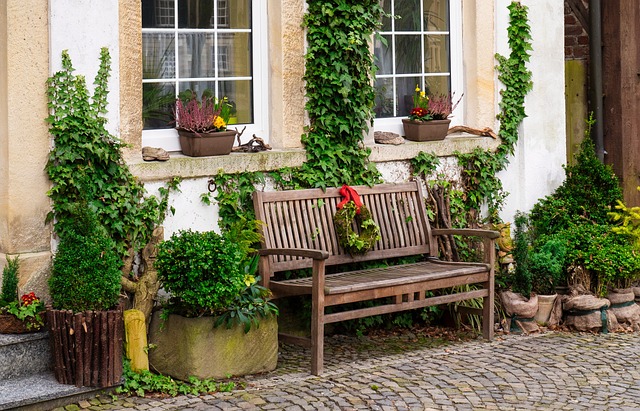 yard-landscaping-640x480-52430640.jpeg