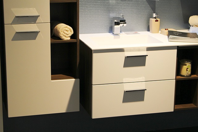 bathroom-640x480-63926856.jpeg
