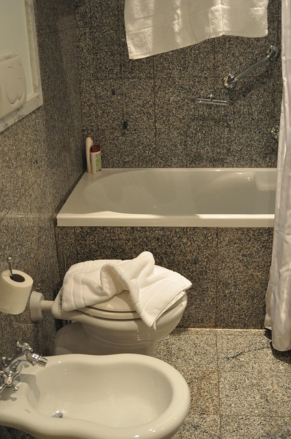 bathroom-640x480-91654610.jpeg