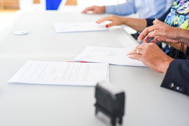 Expert Contract Drafting & Review: Navigating Business Agreements with Legal Precision