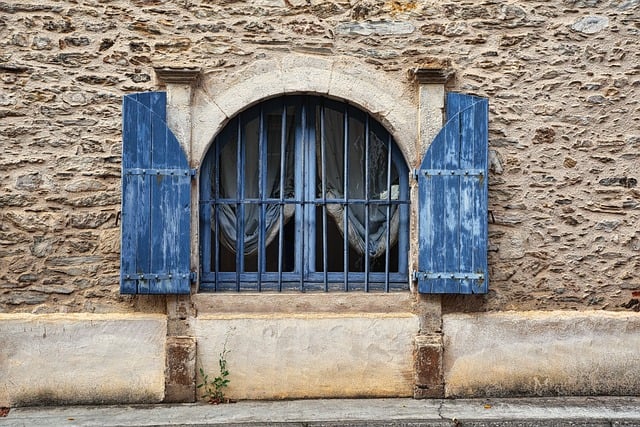 door-640x480-21379771.jpeg