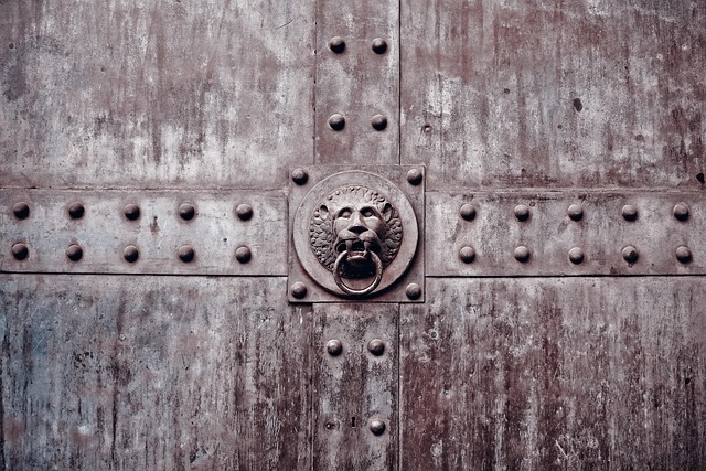 door-640x480-6226541.jpeg