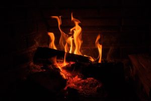 fireplace-640x480-52704592.jpeg