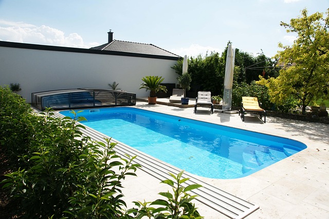 pool deck, pool surround, pool, swimming pool