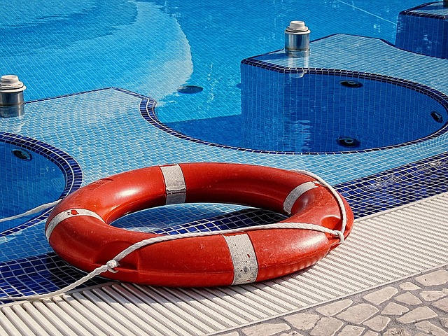 pool deck, pool surround, pool, swimming pool