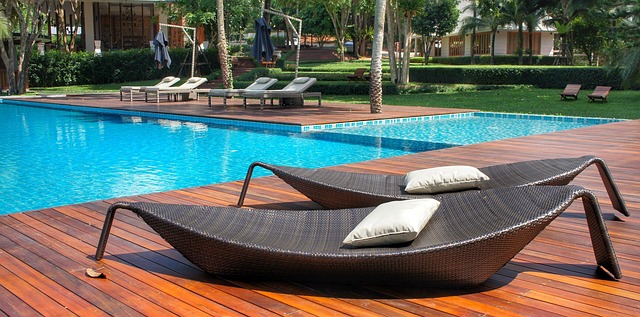 pool deck, pool surround, pool, swimming pool