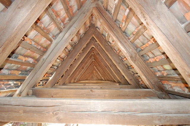 roof-640x480-9201350.jpeg