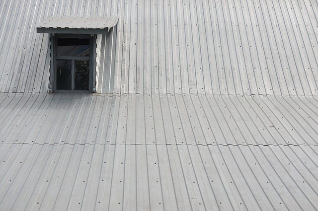roof-roofing-640x480-89360075.jpeg
