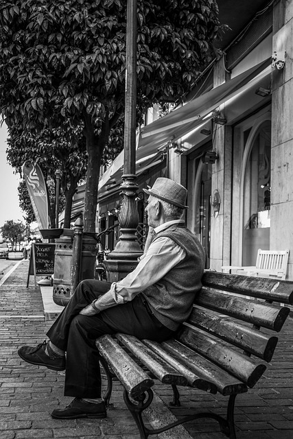 senior-elderly-640x480-60375757.jpeg