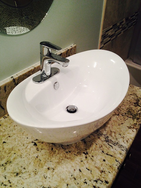 bathroom-640x480-16402122.jpeg