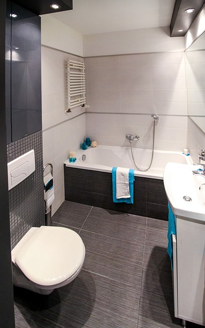 Textured Tiles & Pebble Flooring: Crafting Relaxing Spa-Inspired Bathrooms