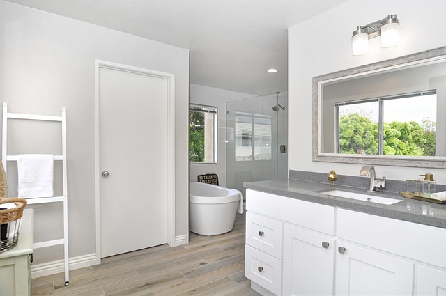 bathroom-640x480-68929335.jpeg